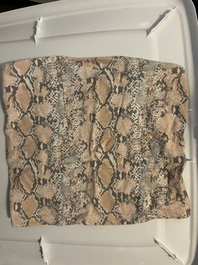 Garage crop tube top